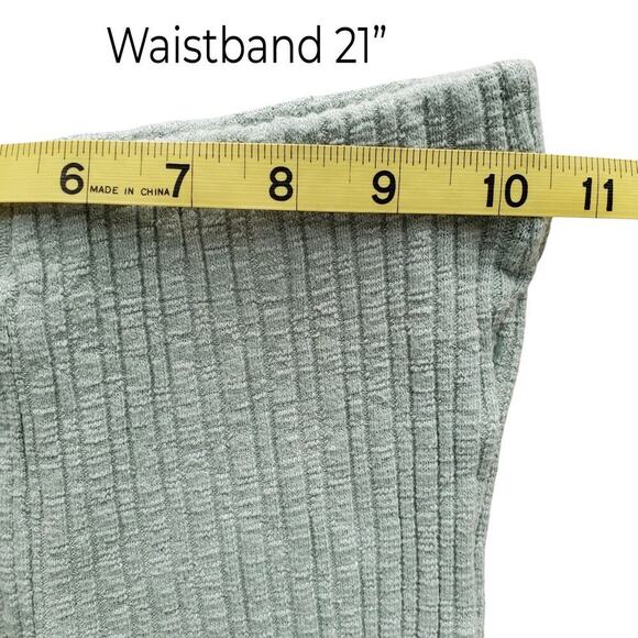 Urban Outfitters Green Wide Leg Pants - Picture 7 of 13